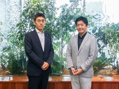 GMOペイメントゲートウェイ株式会社
インダストリーソリューション本部
第1営業統括部ビジネス企画部部長 財津 拓郎氏、Forter日本担当カントリーマネージャ 野田 陽介氏