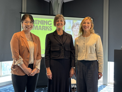 左からWise Payments Limited, Chief Banking & Expansion Officer, Diana Avila（ダイアナ・アビラ）氏、駐日英国大使のJulia Longbottom（ジュリア・ロングボトム）CMG氏、Wise Payments Limited, Chief Banking & Expansion Officer, Diana Avila（ダイアナ・アビラ）氏